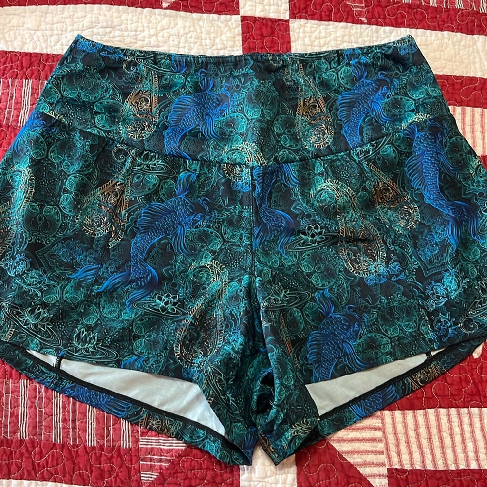 Women’s CVG don’t be koi running shorts
